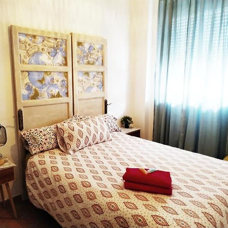 Vintage Apartment Azahar Triana Sevilla Eksteriør billede